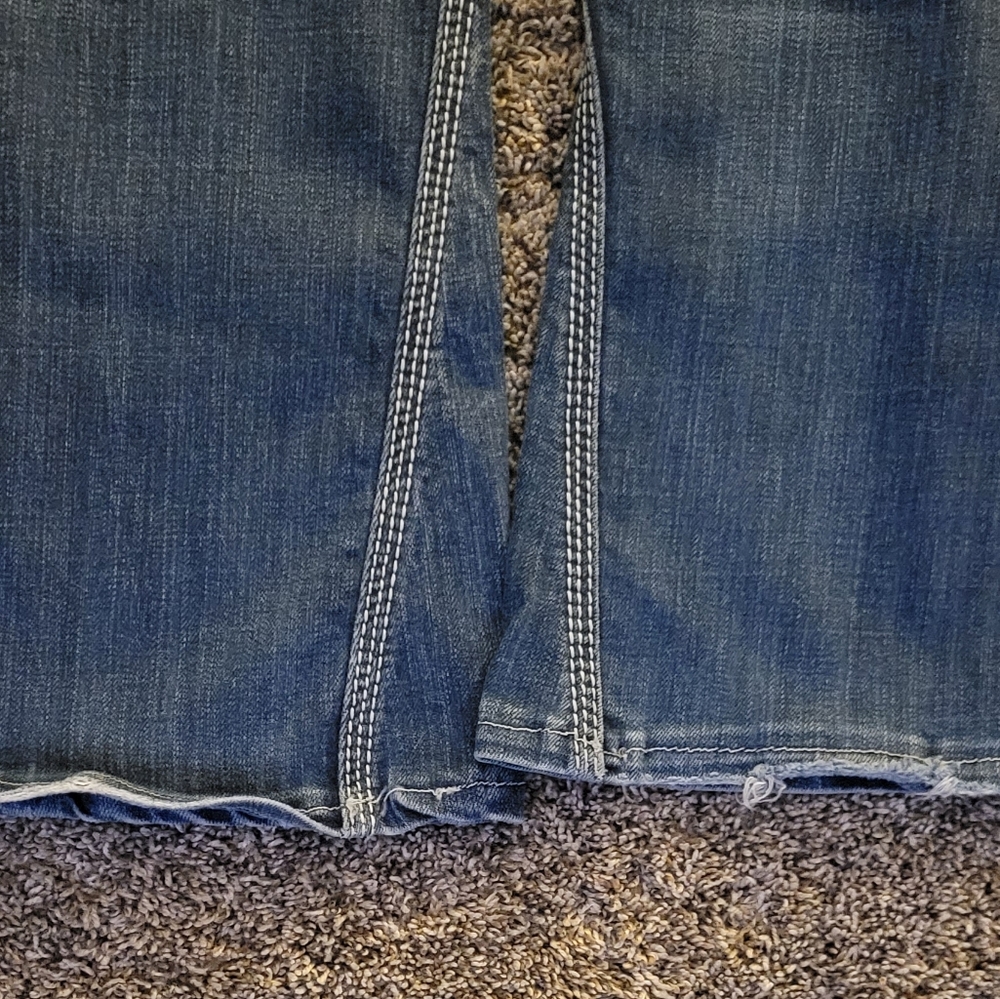 Vigoss Collection flare leg jeans 35” inseam - Picture 6 of 9